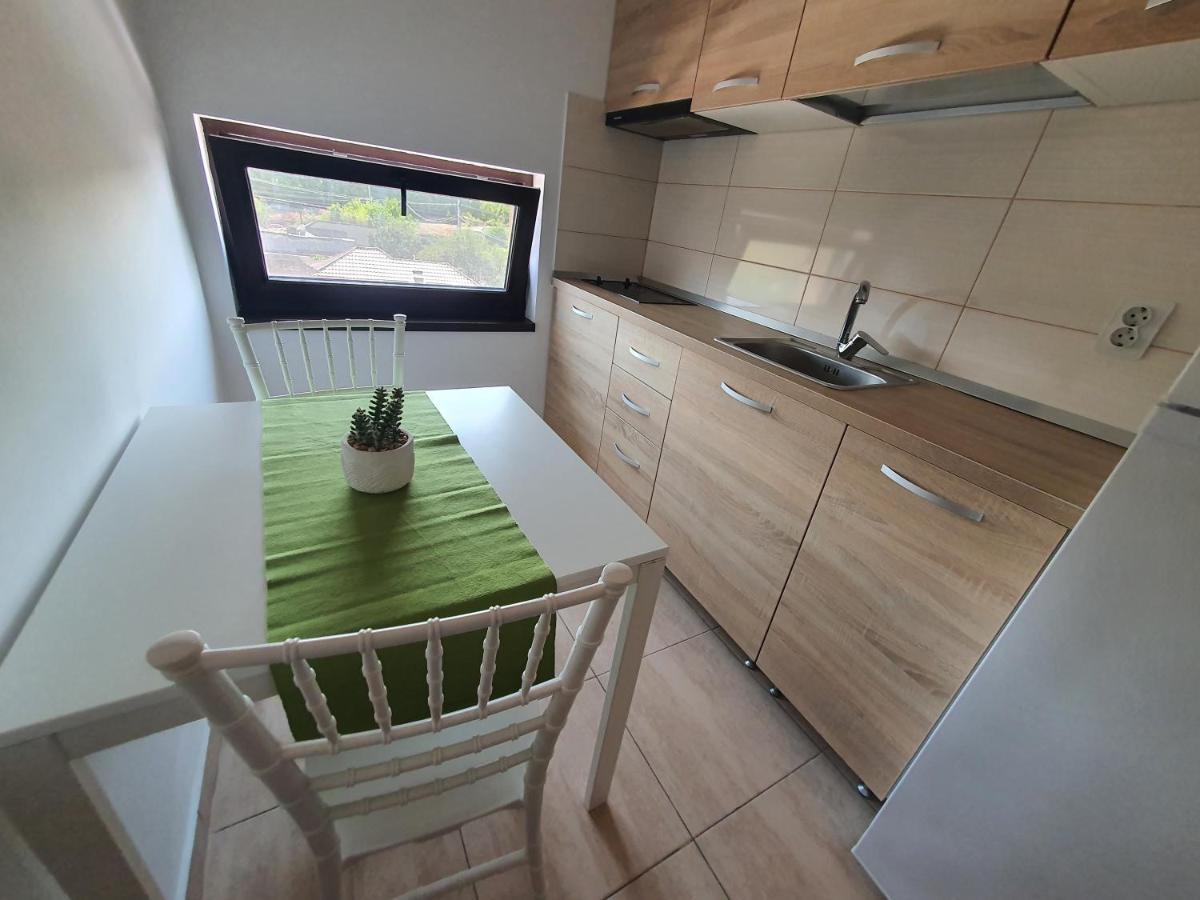 Villa Accommodation Бухарест Екстер'єр фото