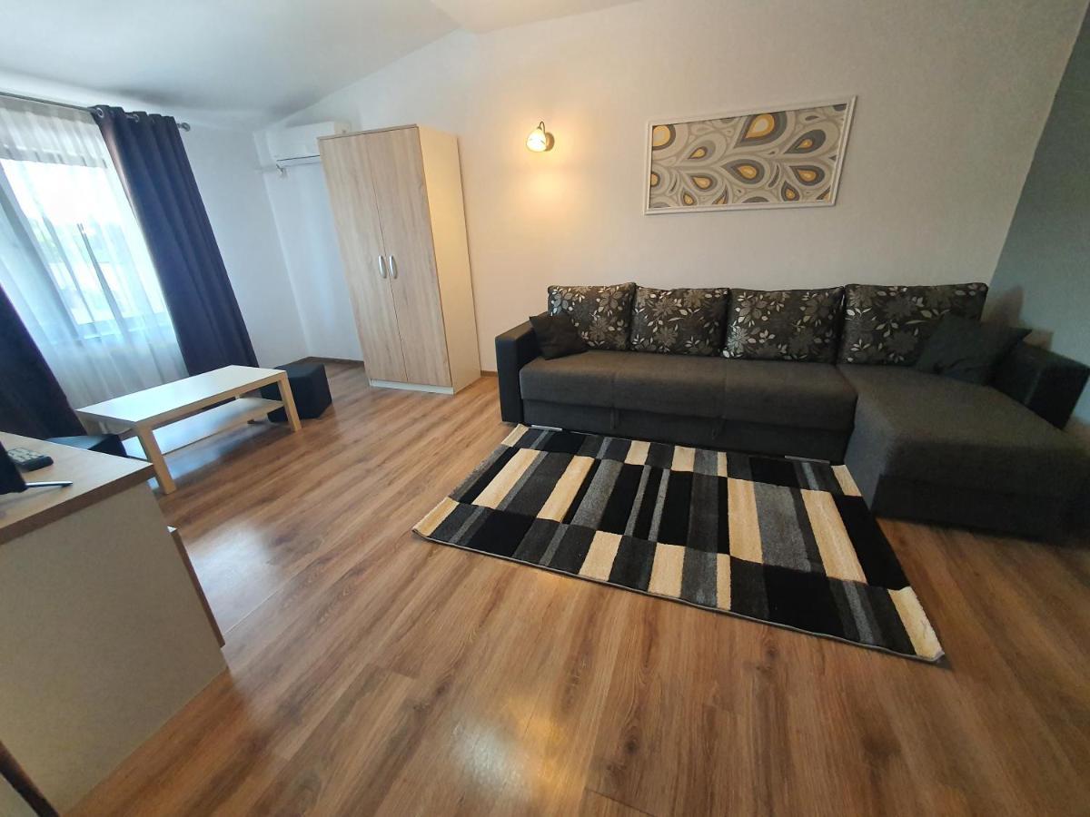 Villa Accommodation Бухарест Екстер'єр фото