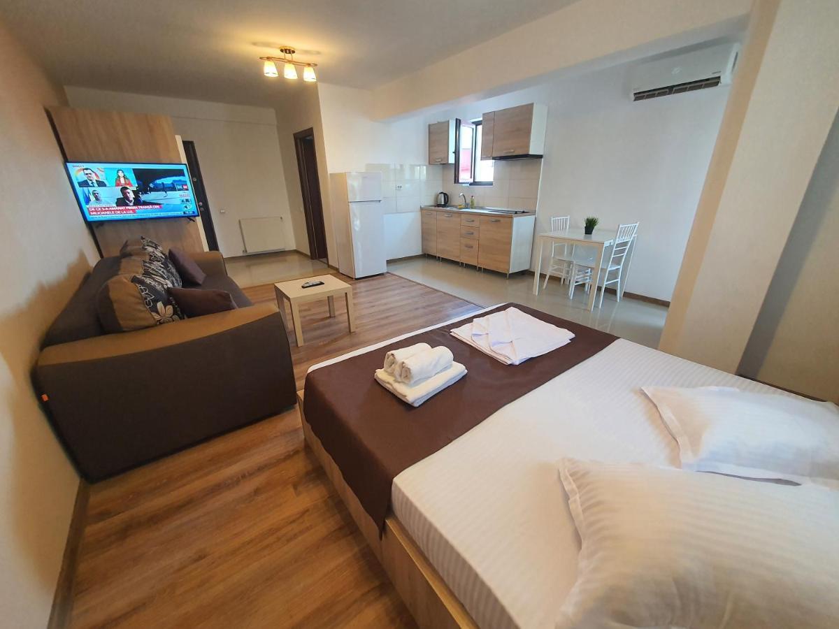 Villa Accommodation Бухарест Екстер'єр фото