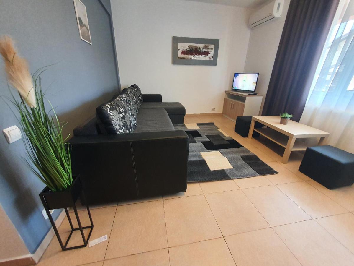Villa Accommodation Бухарест Екстер'єр фото