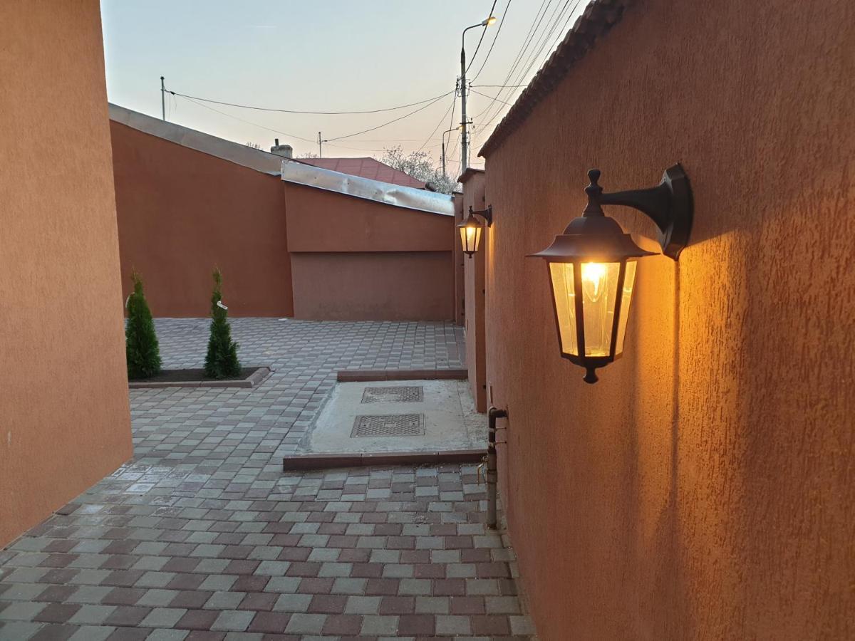 Villa Accommodation Бухарест Екстер'єр фото