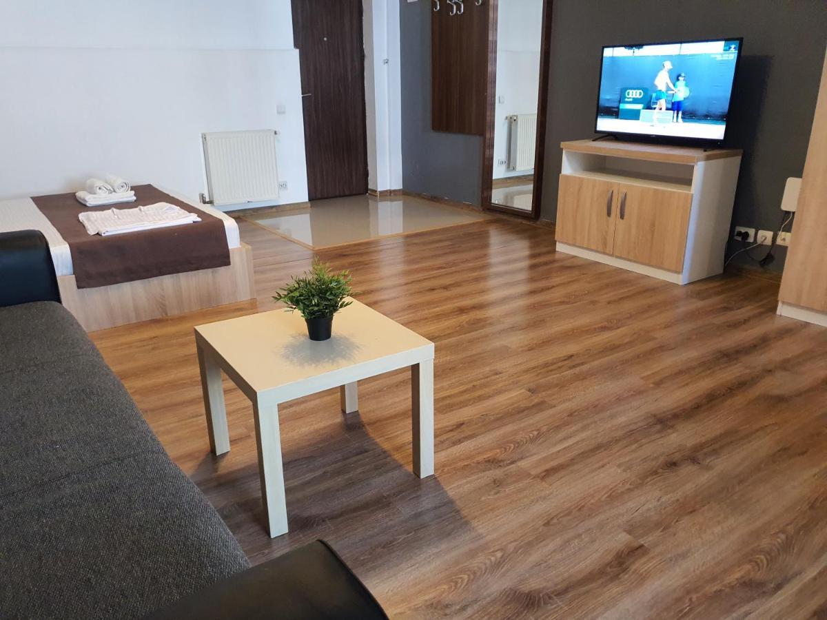 Villa Accommodation Бухарест Екстер'єр фото